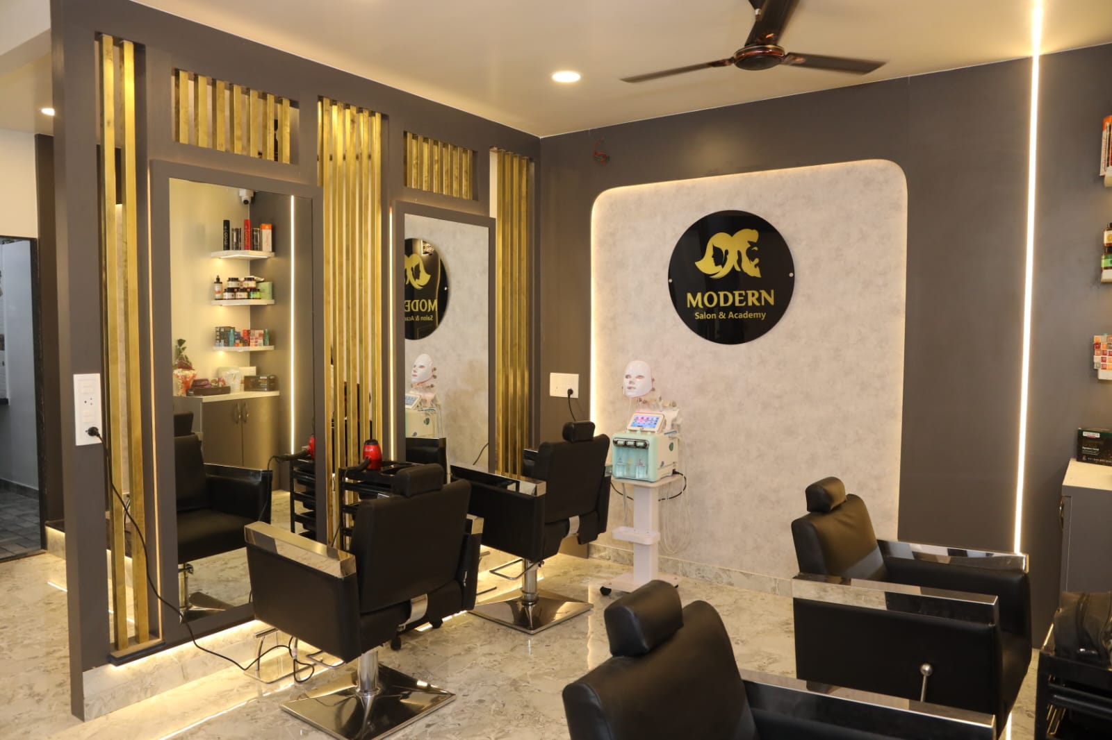 Academy salon environment training